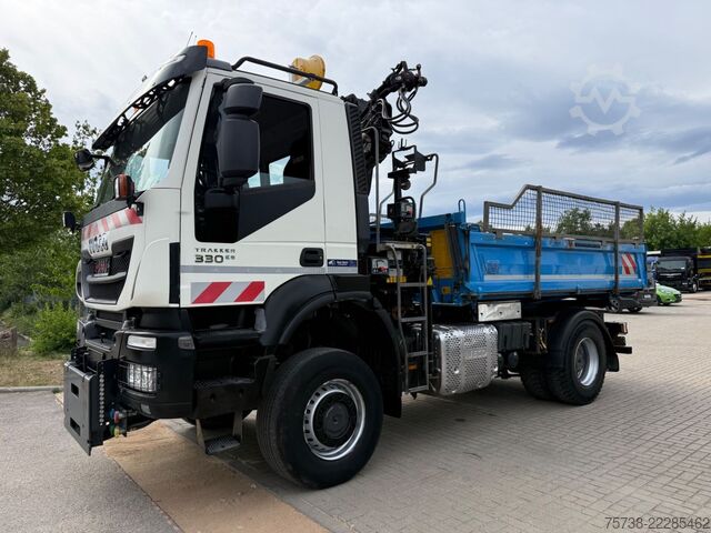 Kipper LKW IVECO Trakker 330 4x4 Meiller Kipper+Hiab 088B-2 Funk
