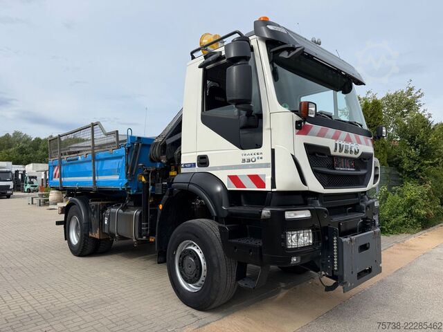 Kipper LKW IVECO Trakker 330 4x4 Meiller Kipper+Hiab 088B-2 Funk
