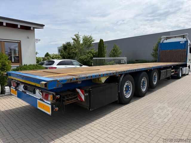 Auflieger mit Arbeitsbühne KÖGEL S24 Plateau mit Steckrungen/Luft-Lift/3-Achsen