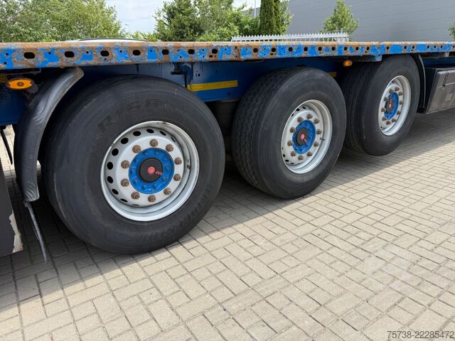 Auflieger mit Arbeitsbühne KÖGEL S24 Plateau mit Steckrungen/Luft-Lift/3-Achsen