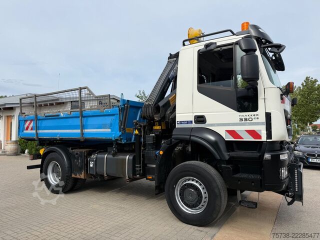 Dreiseitenkipper LKW IVECO Trakker 330 4x4 Meiller Kipper+Hiab 088B-2 Funk