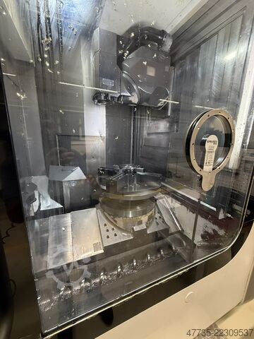 CNC-Universal-Bearbeitungszentrum DECKEL MAHO DMC 80 FD duoBlock