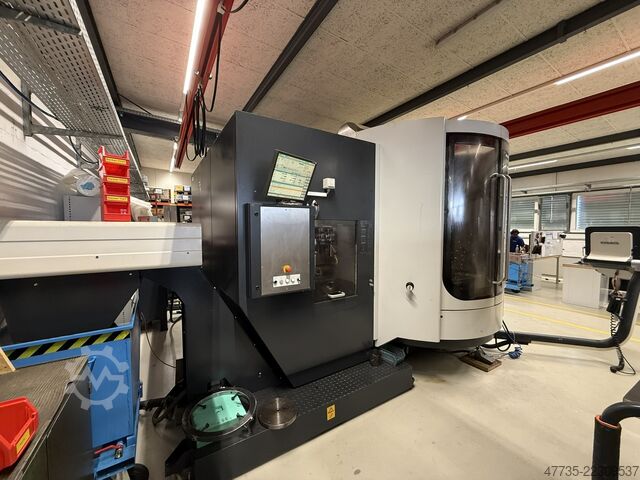 CNC-Universal-Bearbeitungszentrum DECKEL MAHO DMC 80 FD duoBlock