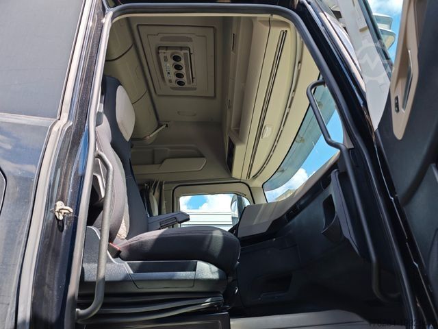 Standard tractor unit FORD F-MAX LUX LED, Intarder, Standklima, RDKS, Voll