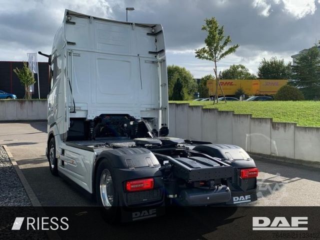 Standard SZM DAF XG+ 530 FT Leder Alcoa Vollluft Standklima