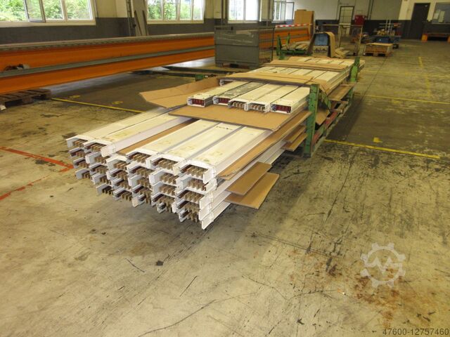 Conductor rail 250A Schneider Telemecanique KSA Bestand 75m KSA 250A incl Zubehör Abgangskästen etc