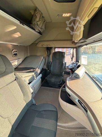 Standard SZM DAF XG+ 530 Retarder + PTO