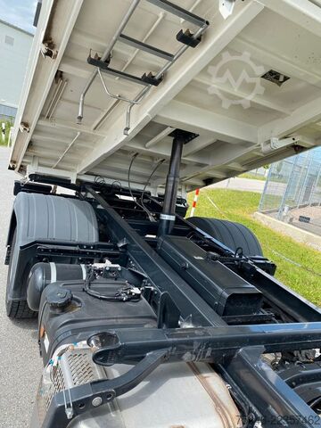 Tipper truck MAN TGL 12.250/Kipper/NL6,3To/Klima/Nur 57 tkm/Top