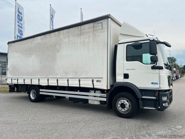 Flatbed truck with tarp MAN TGM 15.290/BL/Pritsche7,20m/LBW/NL 8,2to/180 tkm