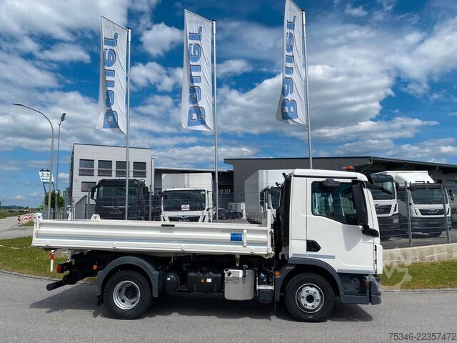 Three-sided tipper truck MAN TGL 12.250/Kipper/NL6,3To/Klima/Nur 57 tkm/Top
