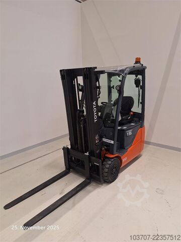 Gabelstapler Toyota 8FBE15T