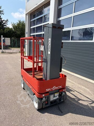 Hebebühne SkyJack SJ 16 - 6,75m Elektro Mastarbeitsbühne *Akkus NEU*