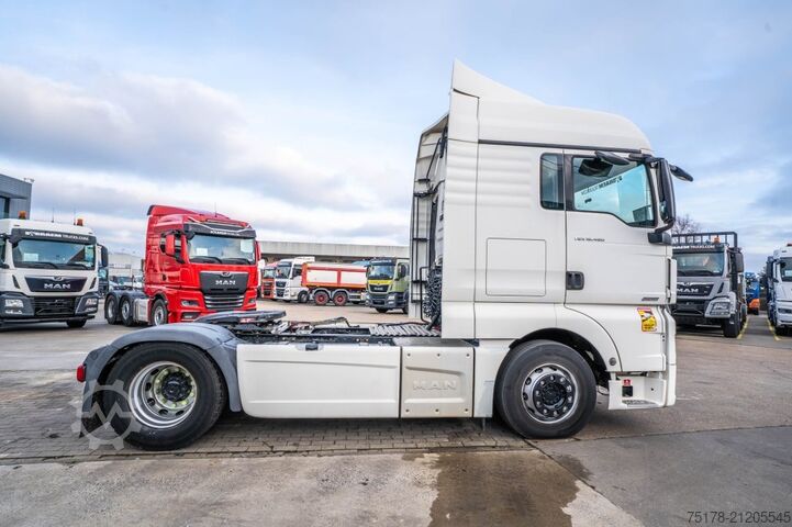 Standard-SZM MAN TGX 18.460 XLX + INTARDER
