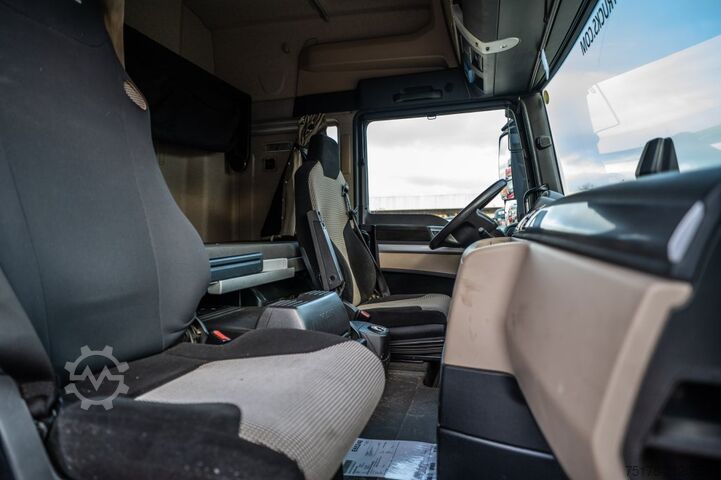 Standard-SZM MAN TGX 18.460 XLX + INTARDER