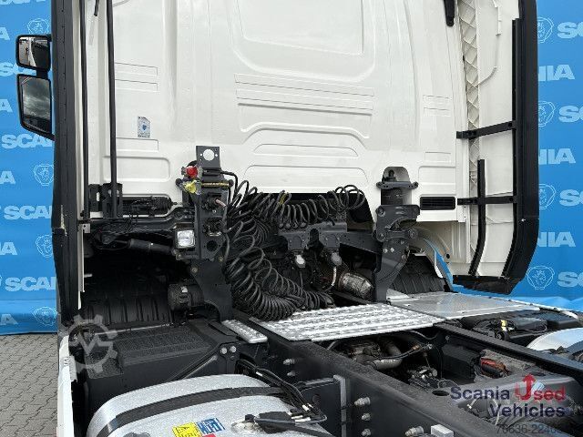 Standard tractor unit Scania R 460 A4x2NA DIFF-L RETARDER PARK AIRCO VECTO 3
