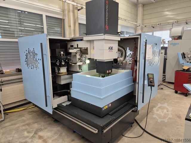Senken durch Funkenerosion AGIE Hyperspark 2HS
