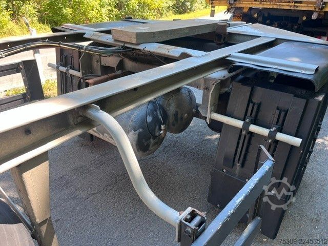 Swap chassis trailer SCHMITZ CARGOBULL BDF AFW 18 vollverzinkt-Mitnahmestapler TÜV NEU