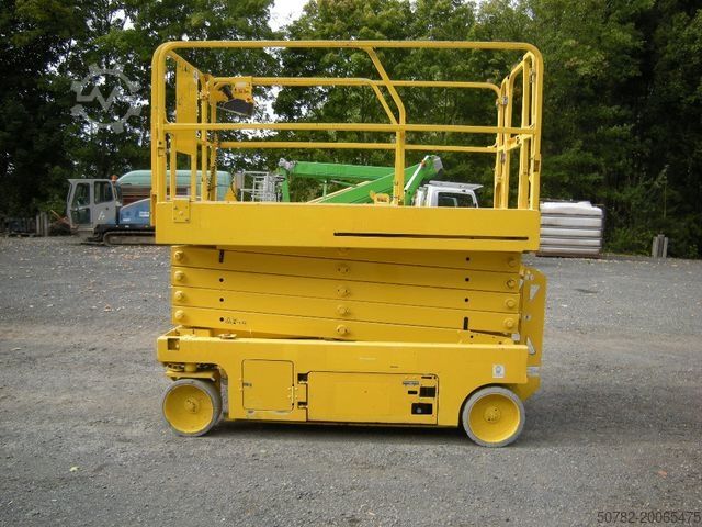 Work platform GENIE GS 3246 Scherenarbeitsbühne 11,9 m