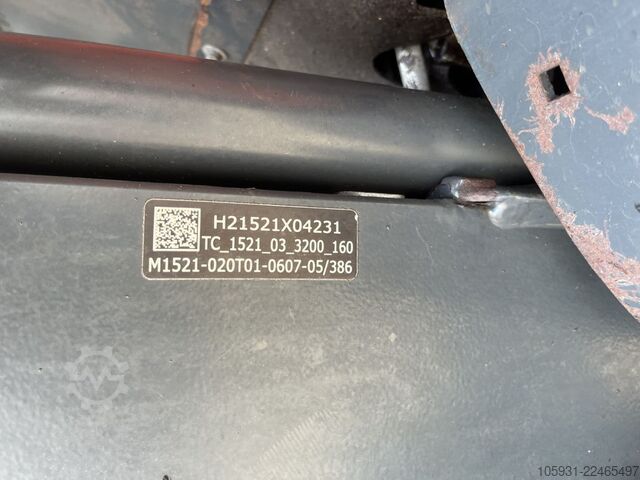 Electric 4-wheel forklift Linde E20PHL-02