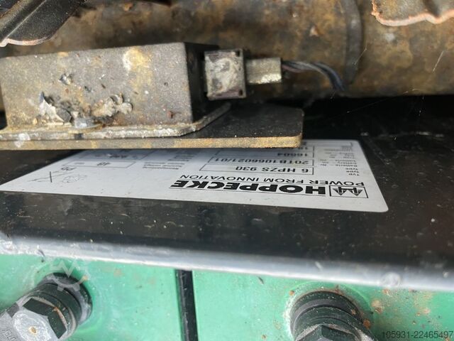 Electric 4-wheel forklift Linde E20PHL-02