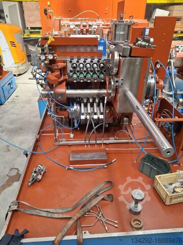 Schraubenherstellungsmaschine SACMA SP260