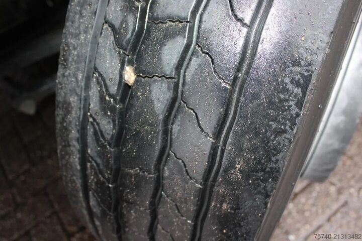 Refrigerated/freezer transport Iveco Eurocargo 140e22 + EURO 6 + LOW KM + chereau