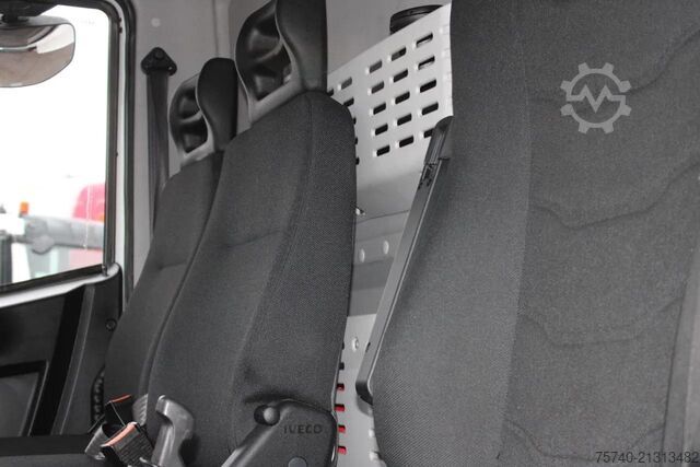 Refrigerated/freezer transport Iveco Eurocargo 140e22 + EURO 6 + LOW KM + chereau