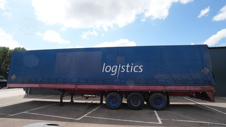Schiebeplanen Groenewegen 3 Axle tautliner with side boards