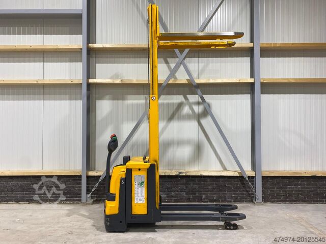Hochhub-Kommissionierer Doppelstock Jungheinrich EJD 220 - hefhoogte 2,56m