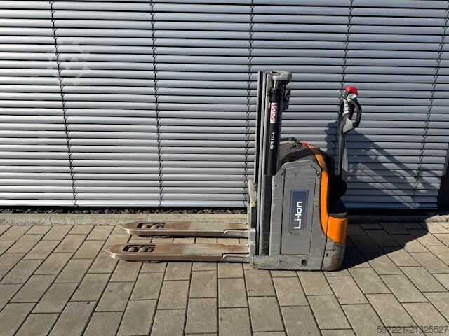 Pallet Stackers Still EXD18L Lithium