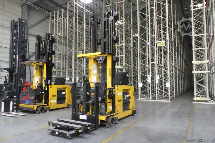 Yale high-bay forklift Yale MTC15MWB