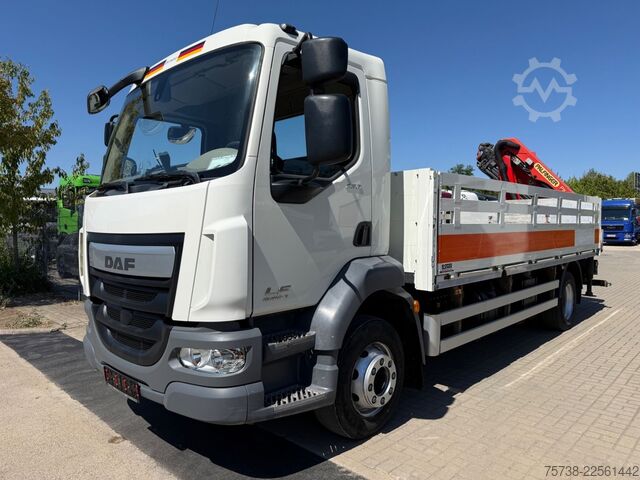 LKW mit Pritsche (offen) DAF LF 230 Pritsche+Kran Palfinger PK8501
