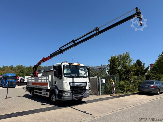 LKW mit Pritsche (offen) DAF LF 230 Pritsche+Kran Palfinger PK8501