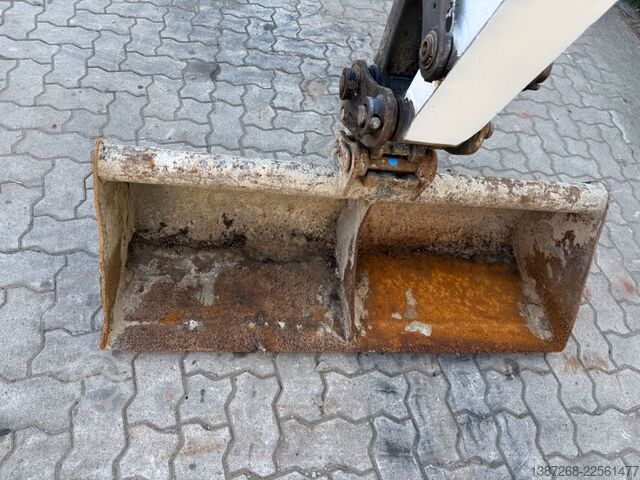 Minibagger BOBCAT E26 / 2021 BJ / 2 x Löffel / 1.665 H