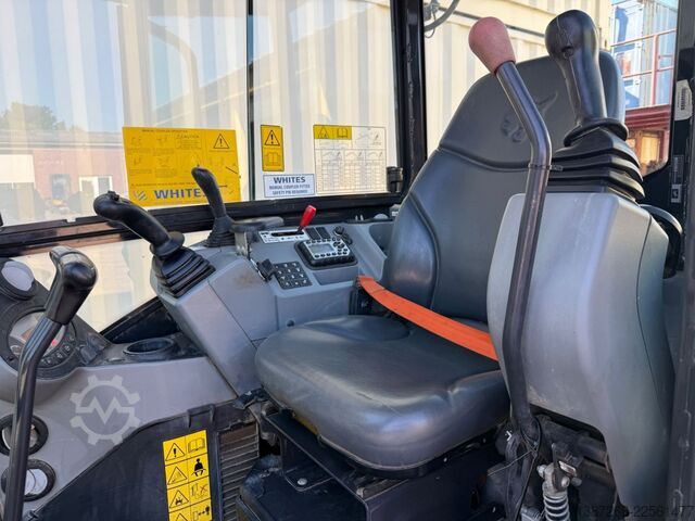 Minibagger BOBCAT E26 / 2021 BJ / 2 x Löffel / 1.665 H