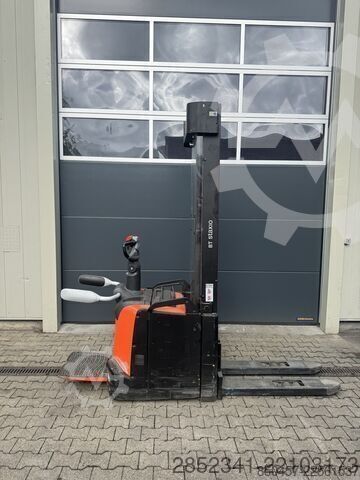 Palettenstapler Toyota SPE140L mit Initialhub (2 St)