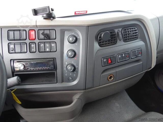 Autotransporter DAF LF 210 oprijlaadbak,airco