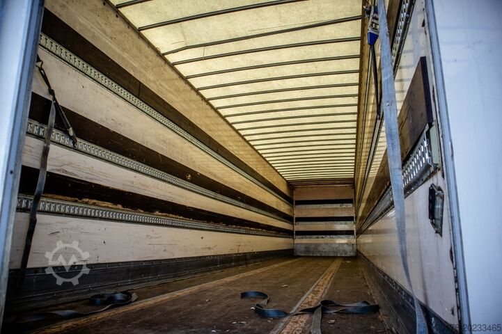 Box body LECITRAILER FOURGON+DHOLLANDIA