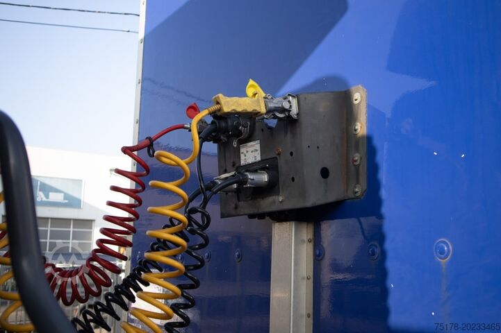 Box body LECITRAILER FOURGON+DHOLLANDIA