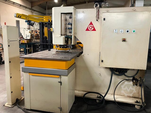 Lochstanzmaschine GEKA PUMA 110