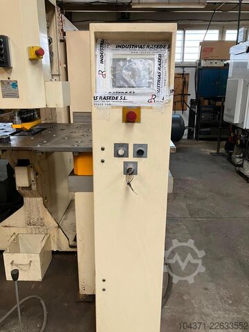 Lochstanzmaschine GEKA PUMA 110