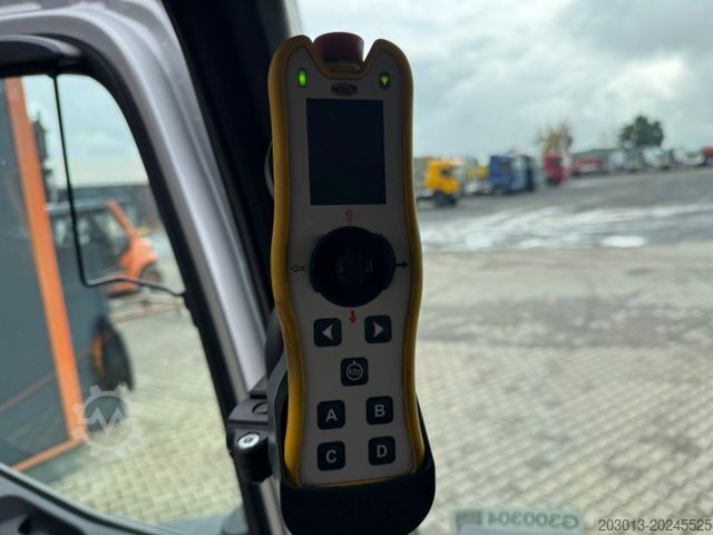 Roll-off tipper truck MERCEDES-BENZ ACTROS 2546 6x2 Abrollkip Kran Palfinger Q150Z95