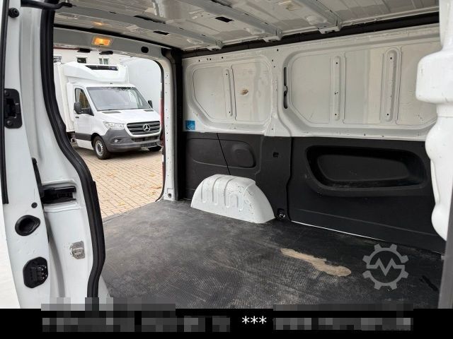 Panel van OPEL Vivaro