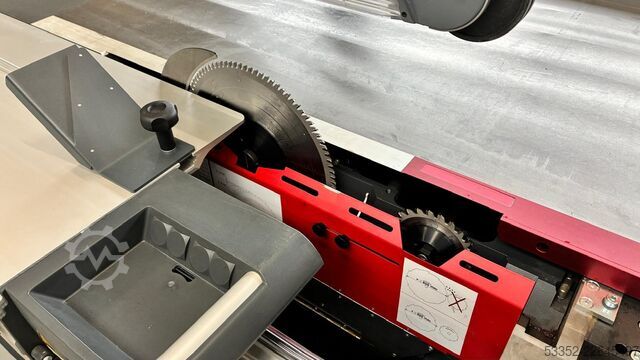 Sliding table saw Altendorf F45