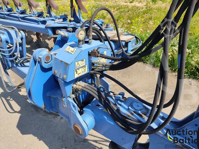 Reversible plough Rabe Kormoran V HA 160