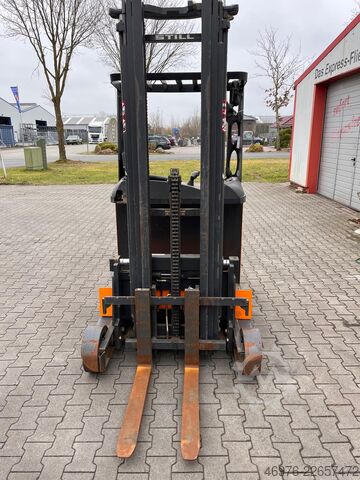 Reach truck STILL FM-12 I defekter Schubmaststapler