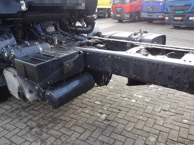 Chassis with cab MAN 33.464 F2000 F2000 6X4 STEELSPRINGS TREKKER CHA...