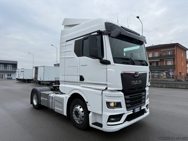 Standard tractor unit MAN TGX 18.510