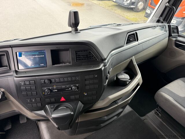 Standard tractor unit MAN TGX 18.510