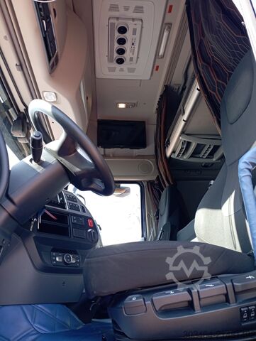 Standard tractor unit DAF XF 530 SSC euro 6d  UNICO PROPRIETARIO